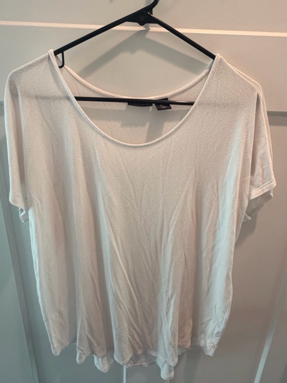 Tahari White Short Sleeve Tee Large Lightweight Scoop Neck Casual Basic Top